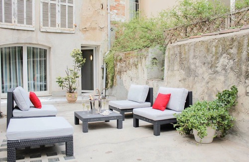 Saint-Victor Apartment | Magnificent Apartment on the Old Port!