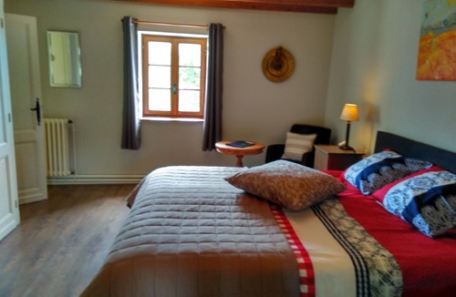 Savignac-de-Duras Bed & Breakfast | Maison à votre santé, room Vue de château, B&B close to Saint-Emilion, Bordeaux