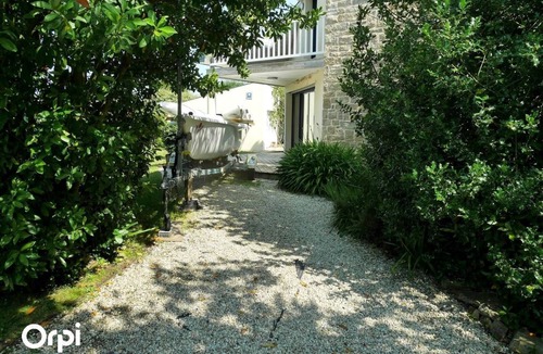 Arzon House | Maison 2 Chambres Proche Commerces à Louer Pour les Vacances
