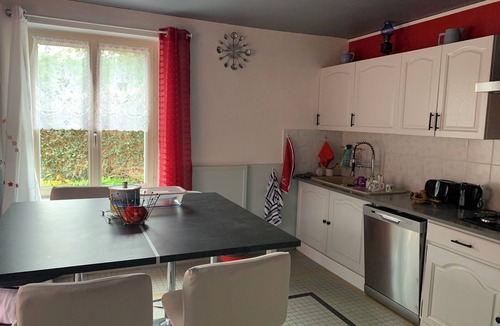 Saint-Pierre-Colamine House | Maison Chaleureuse