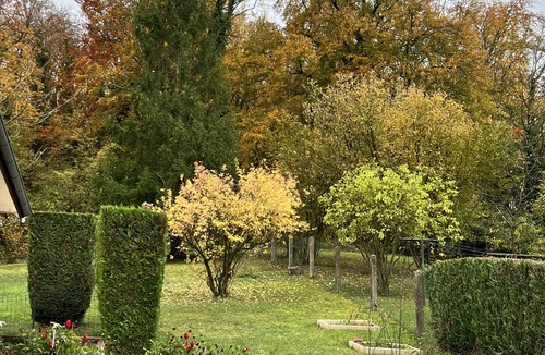 Les Andelys House | Maison Chaleureuse Dans un Écrin Verdure