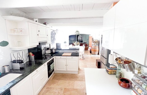 Jouques House | Maison d'Artiste Provence 8p Piscine Jacuzzi between Aix, Luberon, Verdon & Cassis