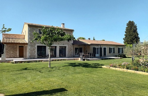 Eygalieres House | Maison de Charme Avec Piscine à Eygalières