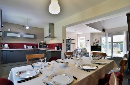 Vains House | Maison du Bonheur - Parking - Wifi