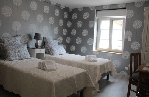 Huisseau-sur-Cosson House | Manoir le Bout du Pont - 5 BED AND BREAKFAST