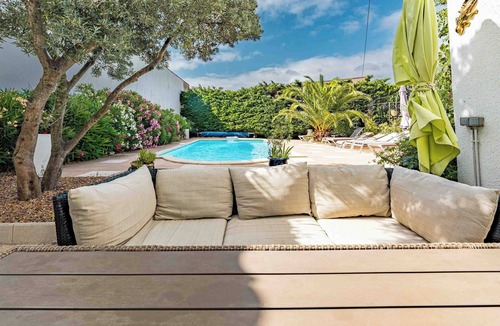 Capendu Villa | Manor villa with pool 14 guests near capendu