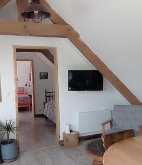 Saint-Martin-des-Entrees Apartment | Maris Domus près des plages du débarquement
