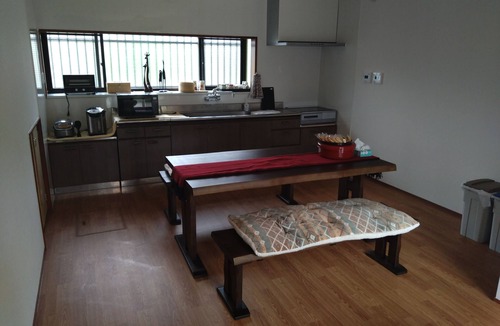 Ayagawa House | Masayoshi's Inn 3 years after remodeling Rates are for up to 3 persons per room. Free access to common areas. It is a quiet, Japanese-style inn. Taiwanese, English, Japanese live dialogue. No accommodation for elementary school students and younger.