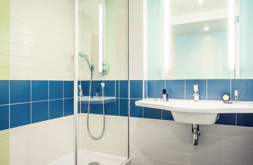Quartier Atlantis Hotel | Mercure Paris Massy Gare TGV