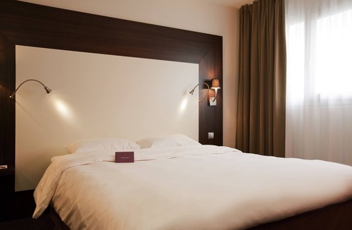 Montrouge Hotel | Mercure Paris Porte d'Orléans