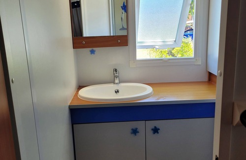 Port-des-Barques House | Mobile home near the sea