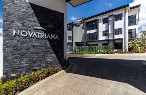 Villa Bonita Condo | Modern 3-BR Condo AC Minutes from Airport SJO & City Mall