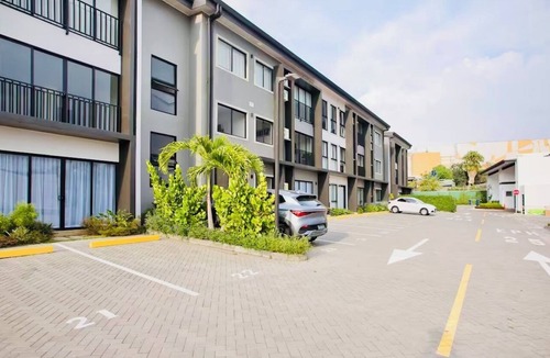 Villa Bonita Condo | Modern 3-BR Condo AC Minutes from Airport SJO & City Mall