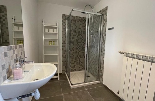 Quarante House | Modern apartment centrally located in Quarante