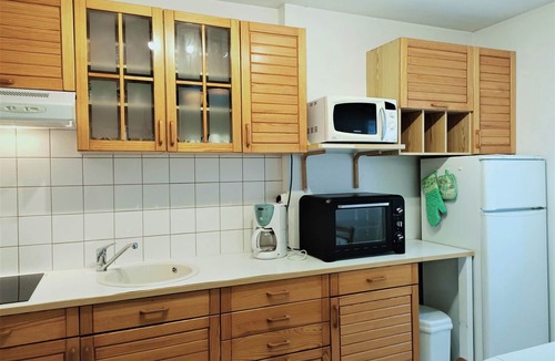 Aix-les-Bains City Center Apartment | Modern bright studio with parking, pets allowed