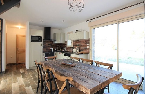 La Bourboule House | Modern House 70m² | 8 pers | 3 bedrooms | Terrace | Parking | La Bourboule