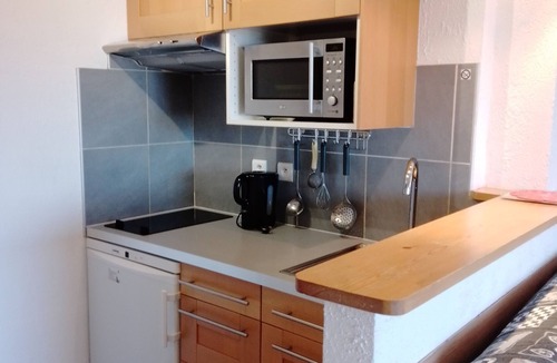 Savines-le-Lac Apartment | Mountain, T2 close to beach and shops.