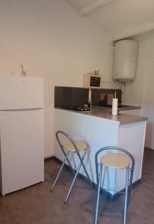 Saint-Aubin-de-Nabirat House | n°2 Gîte 4 personnes* au cœur de la nature