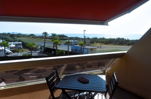Beziers Apartment | Naturist Village Studio Héliopolis AB 50m from the beach