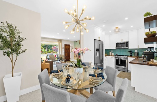 North Corals House | New Heated Pool Escape, Sunshine, Relaxation & Vacation Vibes Near Beaches, Dining & Fun!
