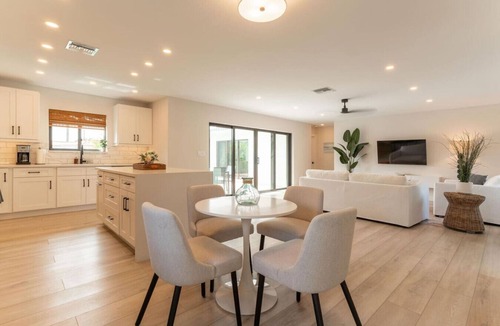 Fort Lauderdale Villa | *NEW* Waterfront Modern Villa