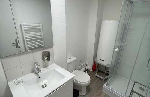Centre Ville Apartment | NewYork-Luxe-Coeur de Niort-Calme-Wifi-Netflix