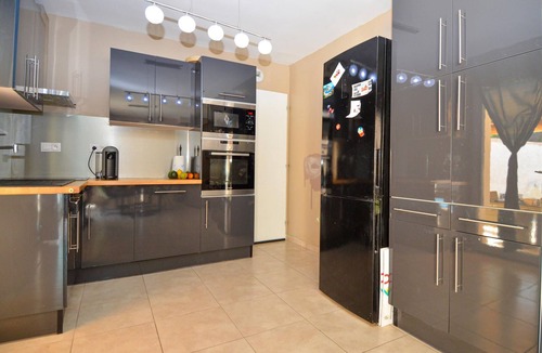 Raphele-les-Arles House | Nice cottage with private pool and garden.