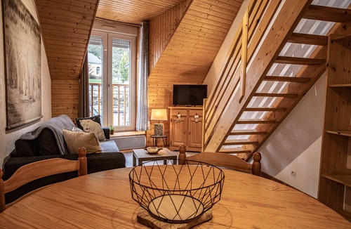 Cauterets Apartment | NICE DUPLEX IN QUIET TOWN NEAR THE SPA AND BRIGHT