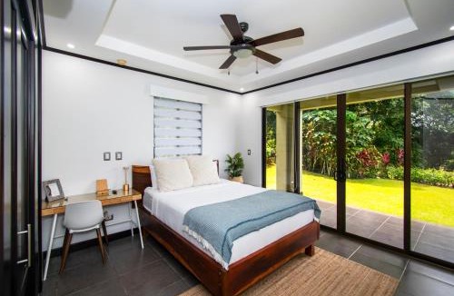 Dominicalito Apartment | Ocean-Mountain views 2 Bdr, Villa Pelicano