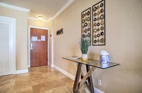 Hollywood South Central Beach Apartment | Ocean-View Balcony: Beachfront Hollywood Apt!