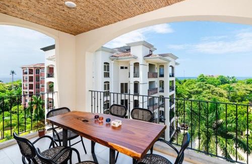 Tamarindo House | Ocean Views, Rooftop Terrace & Resort Pools