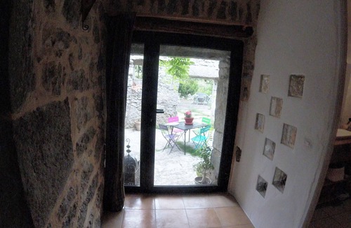 Labeaume House | Old stone house completely renovated for 6 people