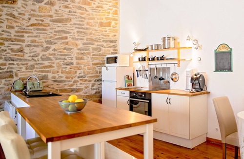 Tourouzelle Villa | Olivier - Luxury accommodation with heated pool & A/C in former vigneron estate