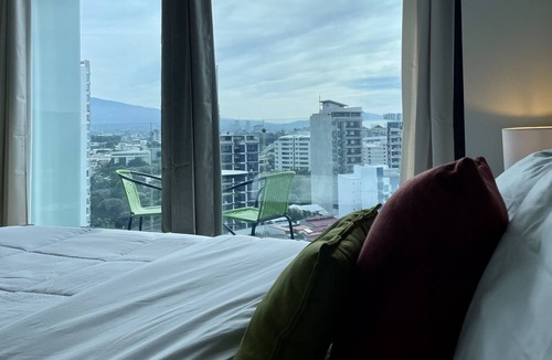 Rohrmoser Apartment | Panoramic view near the airport San José