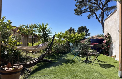 Saint-Loup House | Panoramic view of Marseille and sunset, calm, nature and garden