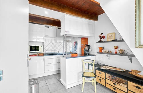 Ribagnac House | Pech Chabrol: Family Cottage with Pool and Vineyard View