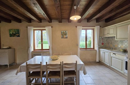 Salignac-Eyvignes Cottage | Perigord house with 2 bedrooms in Salignac-Eyvigues, courtyard and garden, pets allowed