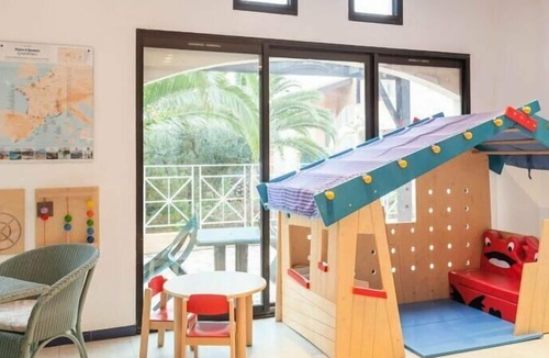 Le Lavandou Apartment | Pierre & Vacances Residence L'Anse de Pramousquier - 2 room apartment 4/5 people Superior