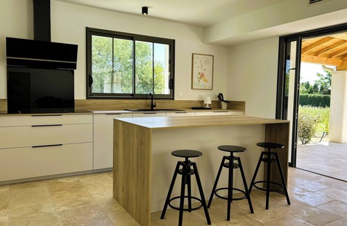 Vacqueyras Villa | Prestigious villa with private pool 200 m from the village.