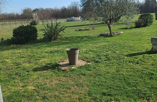 Margueron House | Pretty, fully-equipped stone farmhouse