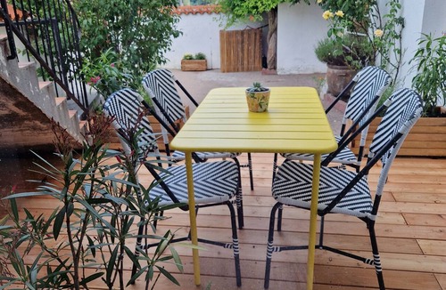 Chanonat Apartment | Private cottage with a terrace in a small village; pets welcome