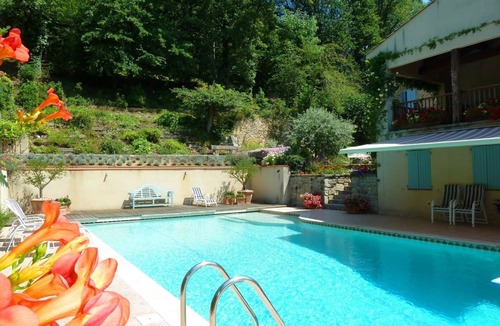 Castres House | Private residence in a 17th century French Estate with pool & beautiful gardens.