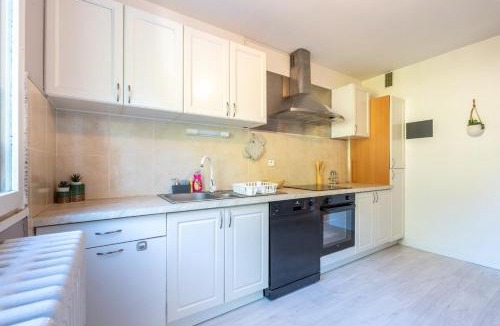 Thones Apartment | Proche centre Thônes, Apt Cosy entre Lac&Montagnes