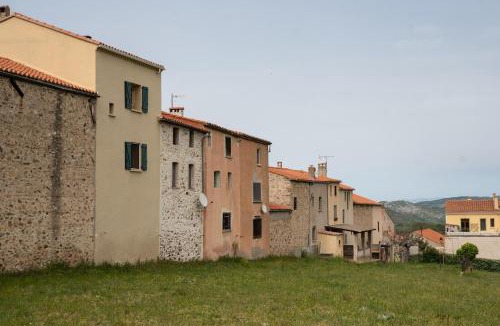 Montalba-le-Chateau House | Pure Canigou House An Authentic and Charming Town house with 3 bedrooms