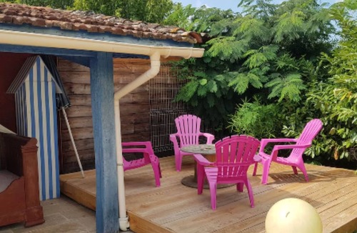 Duravel House | Quercynoise farm w/pool, peaceful setting, in the vineyards of wine from Cahors