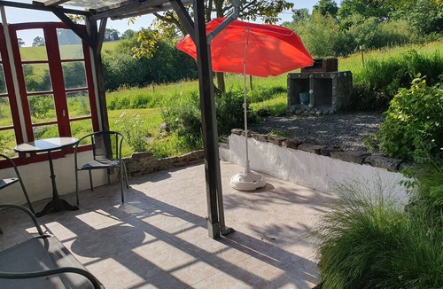 Ver Apartment | Quiet cozy apartment with a large garden near the sea