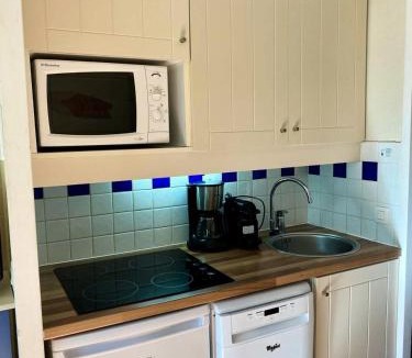 Lacanau-Ocean Villa | Résidence Lacanau Les Pins - Domaine du Golf - Appartement T2 dans résidence avec piscine collective chauffée MAE-8341