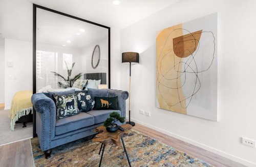Newton Apartment | Relaxing Aircon Studio Living Beside Park in CBD - Pool & Gym