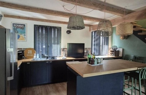 Saint Laurent de la Pree House | Renovated former wine storehouse - 4 pers