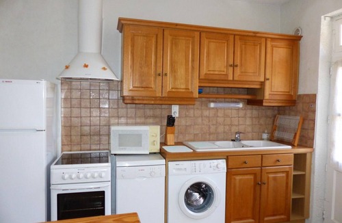 Billy Cottage | Renovated house with castle view, pets allowed, panoramic terrace